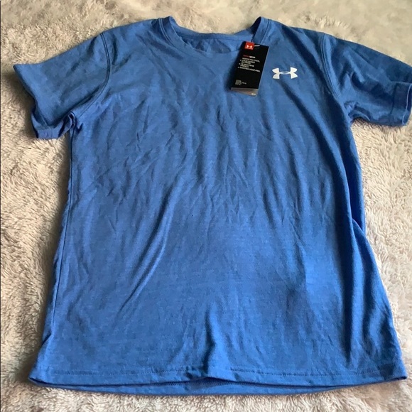 New Under Armour Tee - Picture 1 of 3